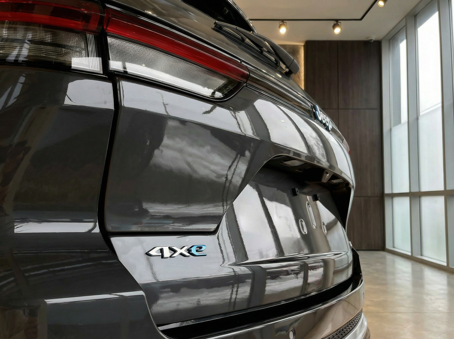 Jeep Grand Cherokee 4xe PHEV Summit Reserve