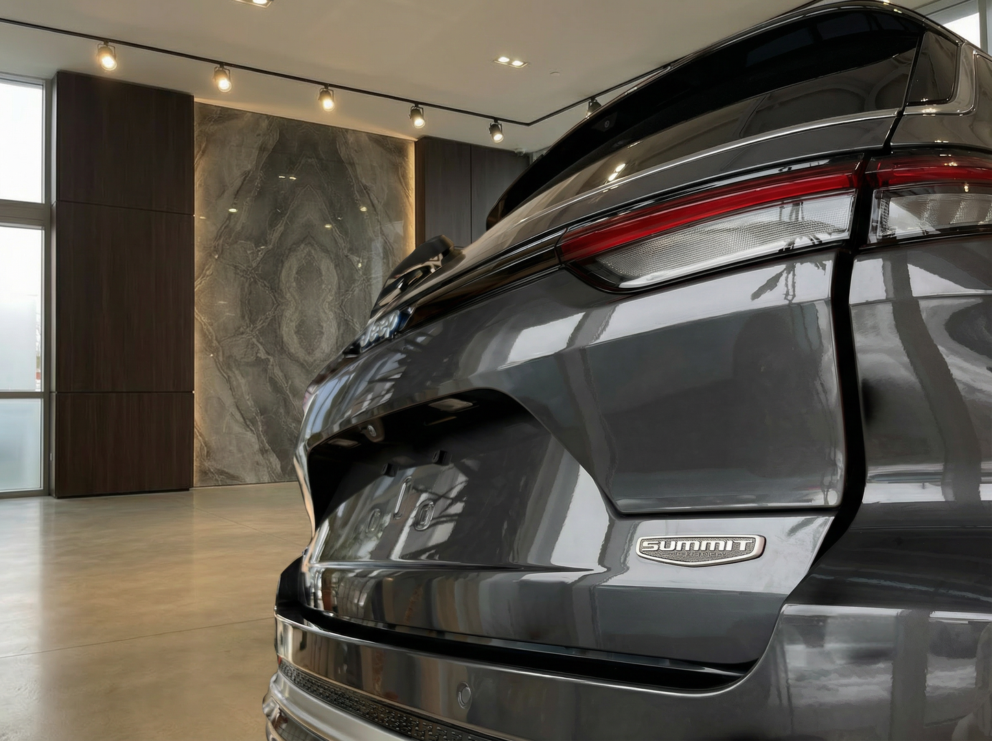 Jeep Grand Cherokee 4xe PHEV Summit Reserve